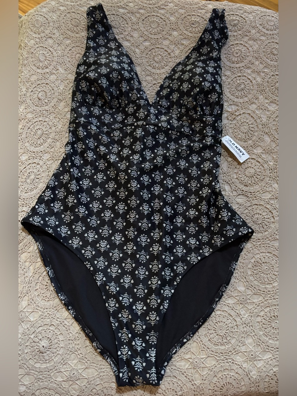 OLD NAVY Plunge V-neck Black Gray Flower Tie Back One Piece Swimsuit NWT Size L - Picture 2 of 12